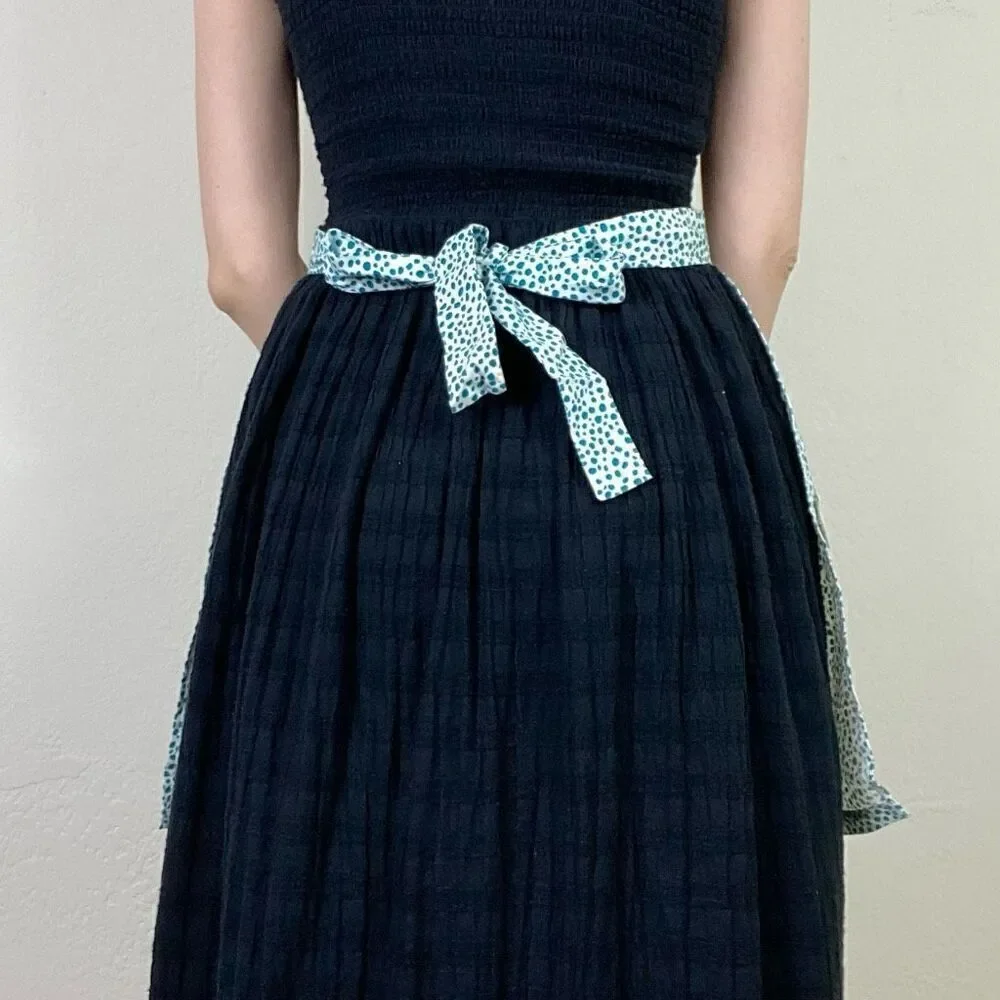 Vintage White & Teal Spotted Half Apron With Pockets Size S